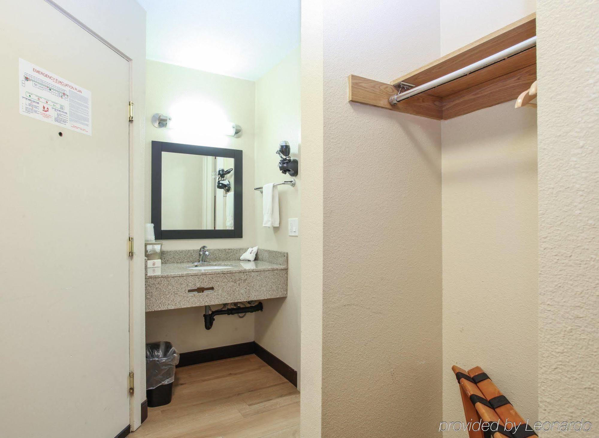 Red Roof Inn Portland Luaran gambar